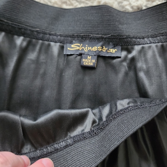 Faux Leather Pleated Skirt Womens Size M SHINESTAR - Picture 2 of 5